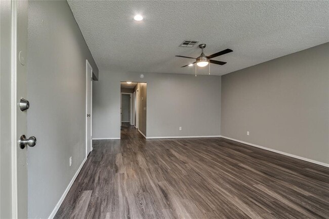 Photo - 3916 SE 46th St