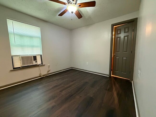 Photo - 3028 Avenue M Unidad 2M