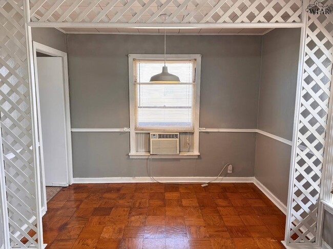 Photo - 3402 Grant St