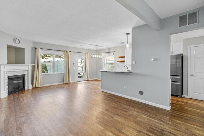 Photo - 6140 Ashtead Dr