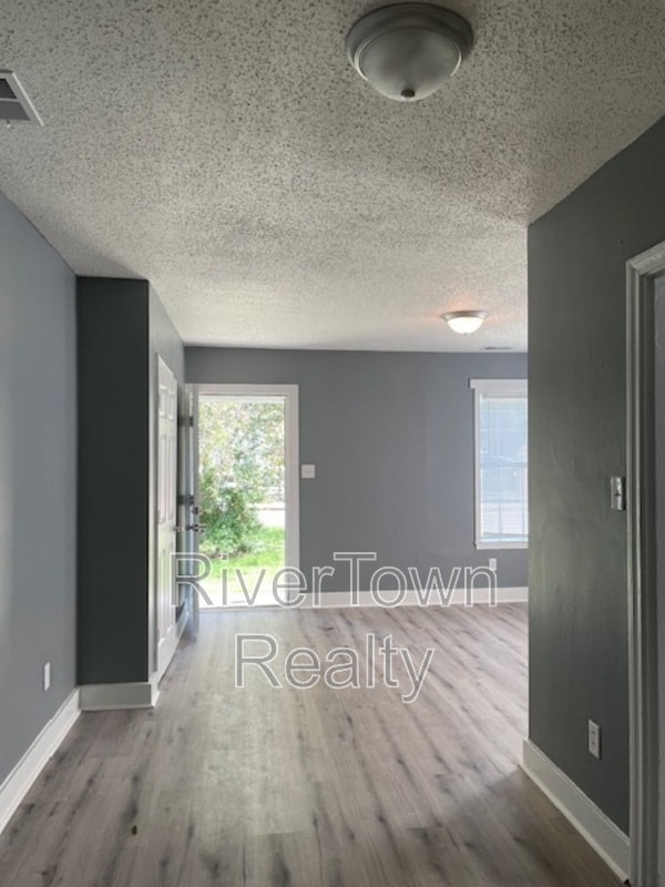 Photo - 3755 Fairmont Ave