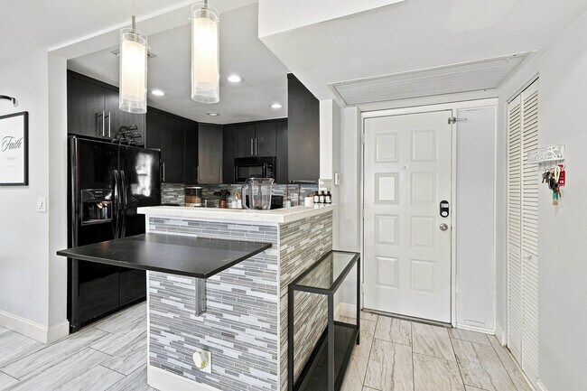 Photo - 2581 Carambola Cir N Unit 1868
