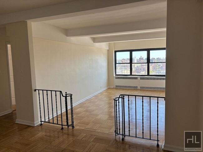 Building Photo - GRAND CONCOURSE Rental