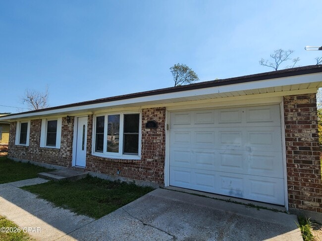 Photo - 1804 Arthur Ave