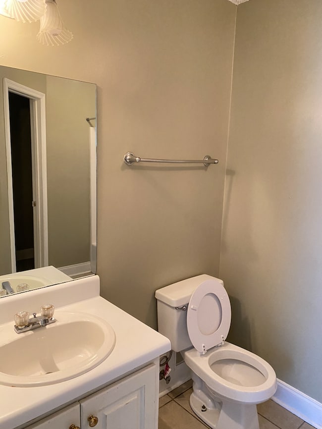 Photo - Center Place - 677/679 Unit 677