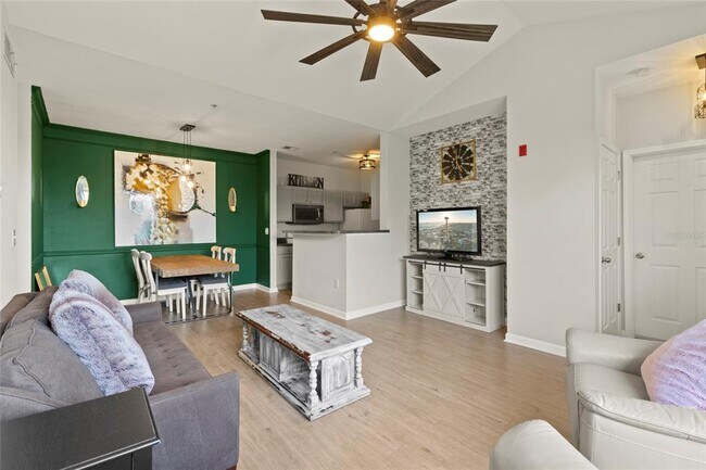 Photo - 4802 51st St W Unit 423