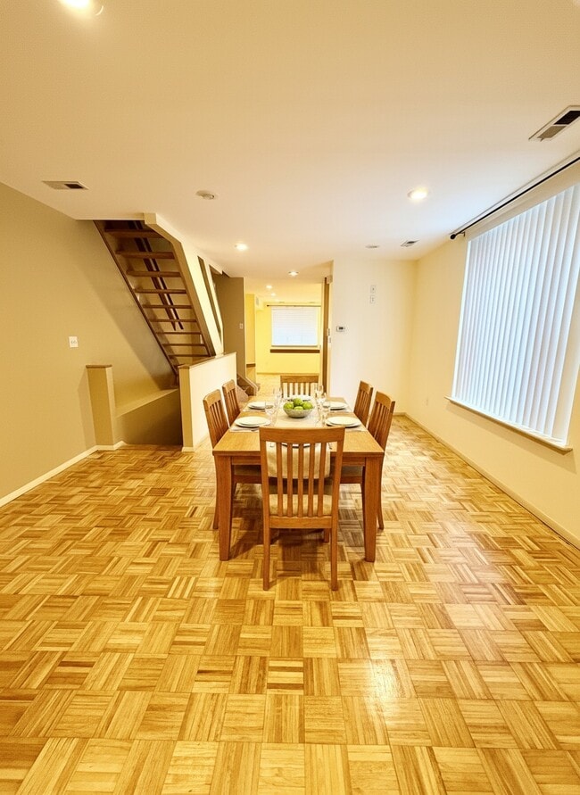 Photo - 3015 Belgrade St