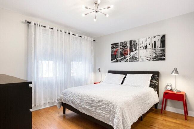 Photo - 2440 W 24th Pl Unidad 1F