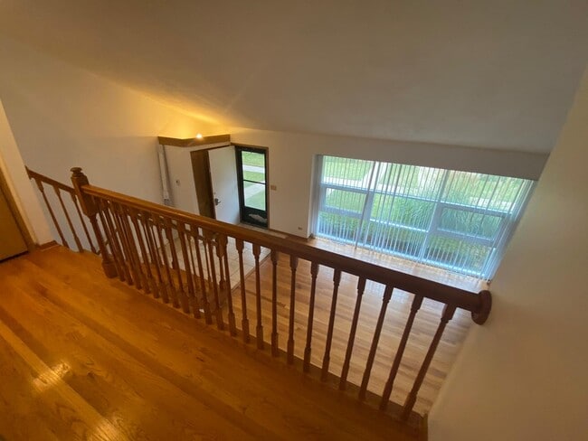 Photo - 920 N Milwaukee Ave