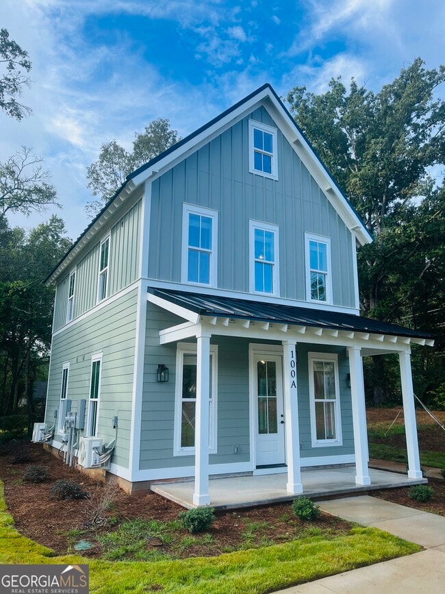 Building Photo - 100 Gardenia Ln