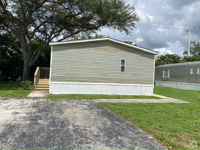 Building Photo - 611 SW 135th Terrace Rental