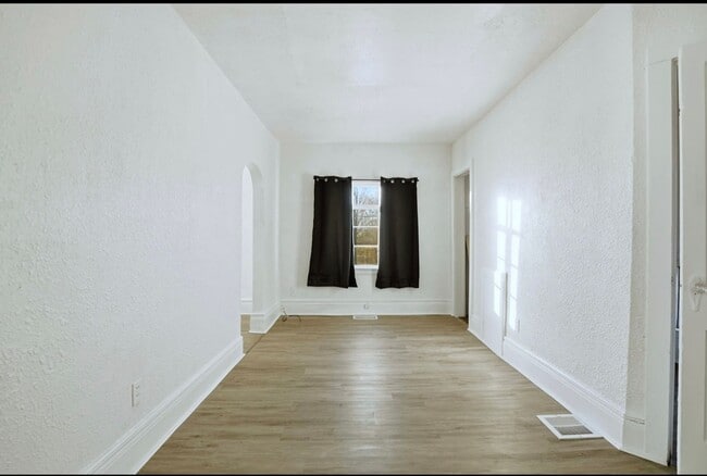 Photo - 2323 S Washington Ave Unidad Apt 3