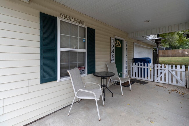 Photo - 1348 N Rogers Ave Unit G. Apt