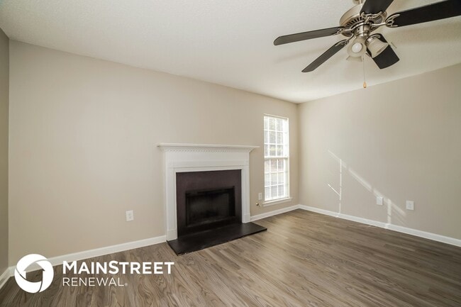 Photo - 5730 Village Loop