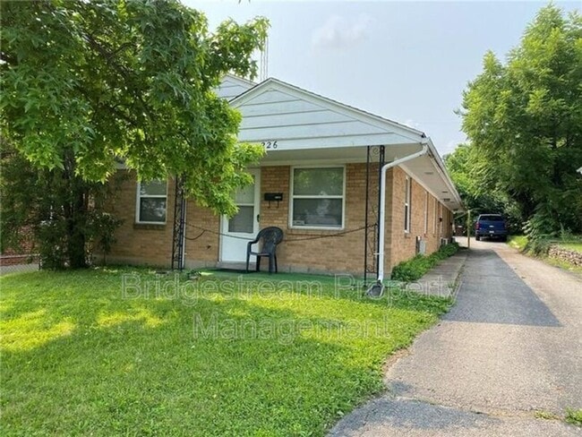 Building Photo - 226 E Nottingham Rd Rental