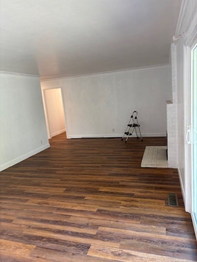 Photo - 9 Begonia Ln