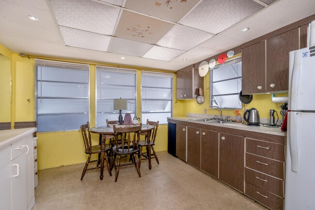 Kitchen - 135 Airstream Ln Apartment Unit 1