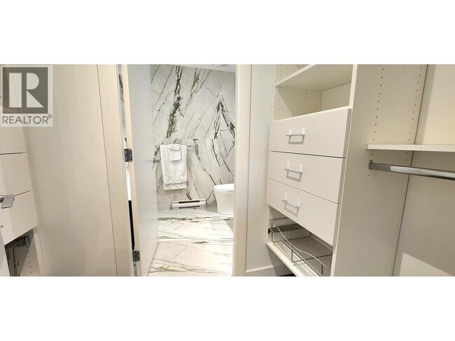 221 Union St Unit 714