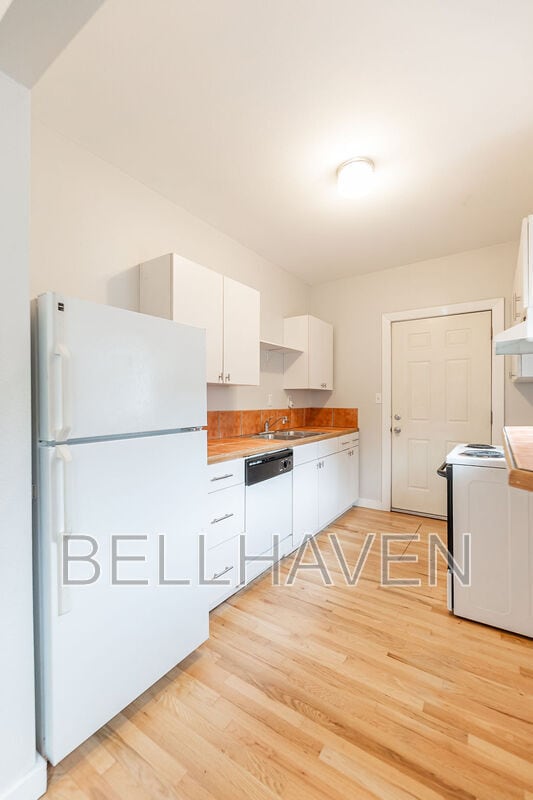 Photo - 624 W Fort St