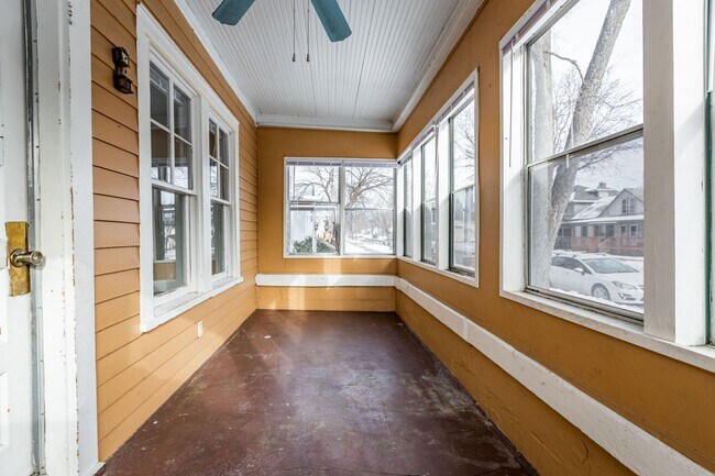 Photo - nre317 Unit 317