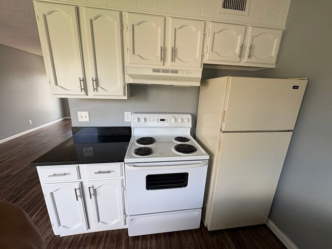 Photo - Par Lane Unit 6724 W Par Ln #4