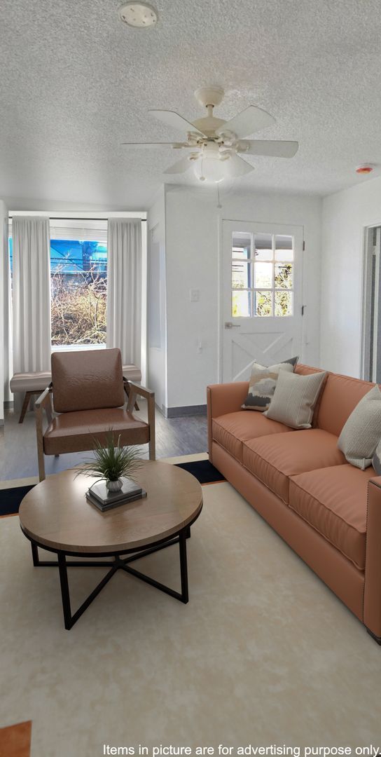 Photo - Duplex upper unit in Central District - Upper