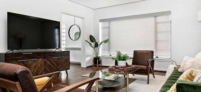 Photo - Luxury Living near the Heart of Downtown B...