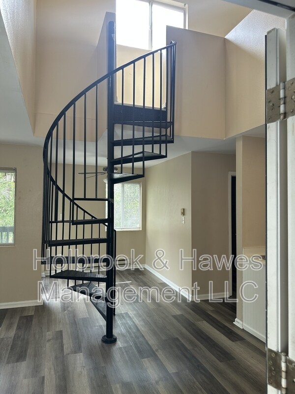 Photo - 4531 Boardwalk Dr