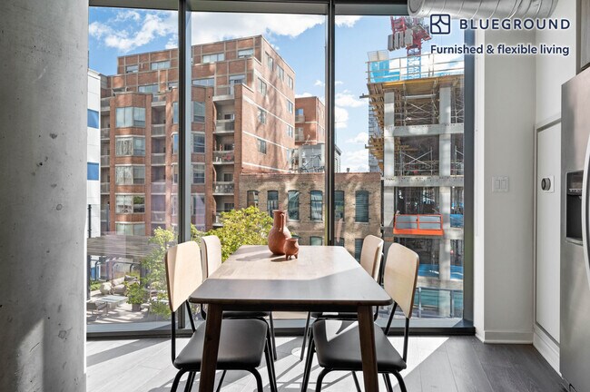 Photo - 730 W Couch Pl Unit FL7-ID781