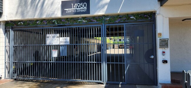 Photo - Zelma Apartments