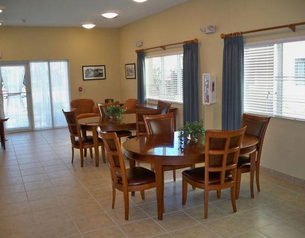 Photo - Dixie Court Apartments I, II & III