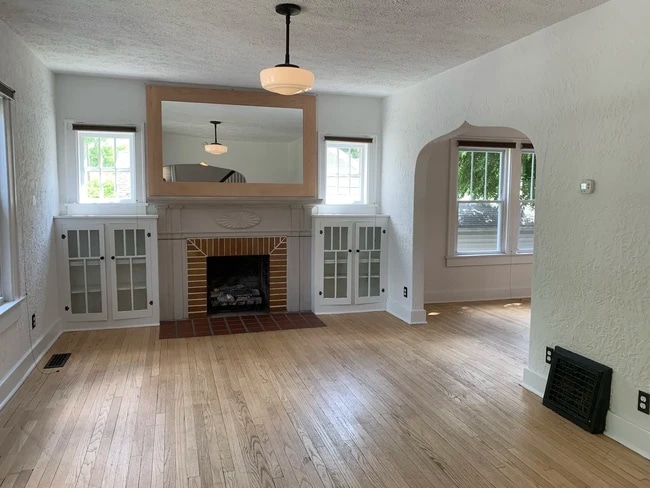 Photo - 612 S Grant St