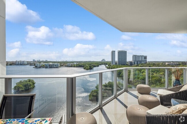 Building Photo - 17111 Biscayne Blvd Unit 1004 Rental