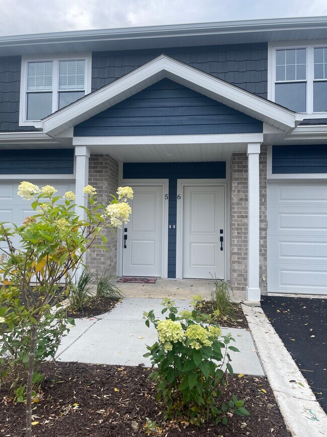 The Crossings - The Crossings Townhomes