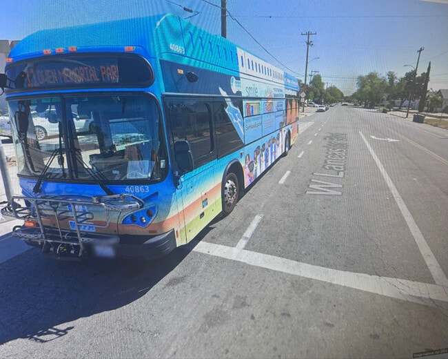 Photo - 311 W Lancaster Blvd Unidad 123