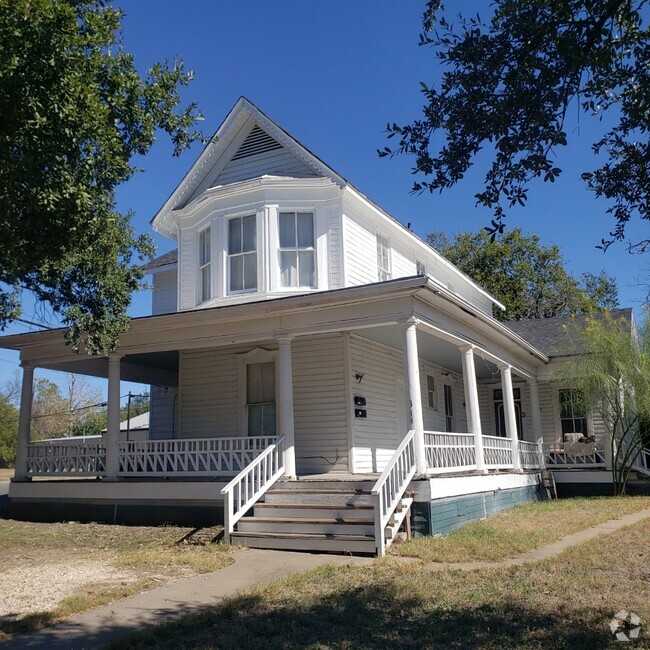 Building Photo - 314 Fowzer St Unit A Rental