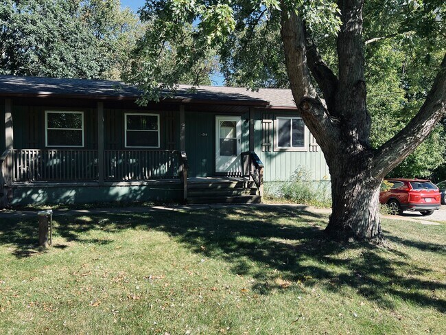 Photo - 4788 Sunnybrook Rd