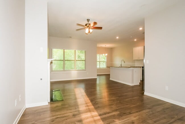 Photo - 445 Beau Tisdale Dr