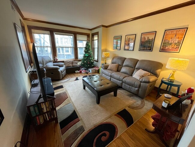 Building Photo - 4132 N Mozart St Unit 2