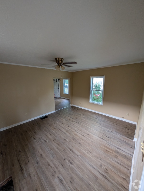 Building Photo - 318 Bell Ave Rental