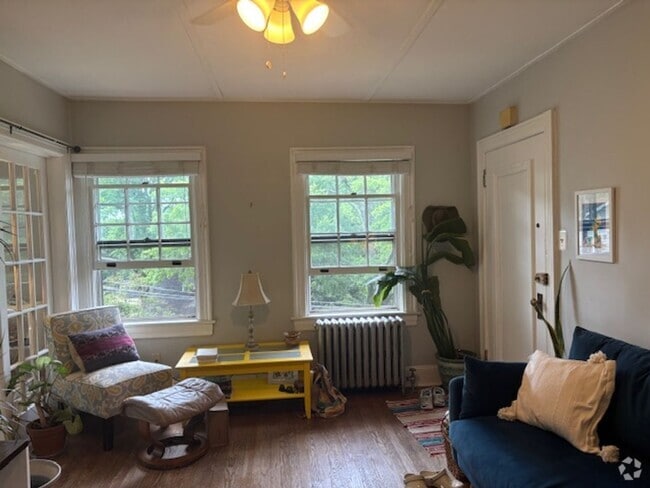 Building Photo - 54 Elm Ave Unit 04 Rental