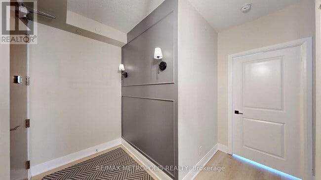 Photo - 4700 Hwy 7 Unité 318