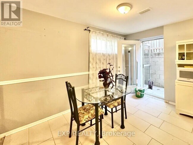 Photo - 52 Waywell St