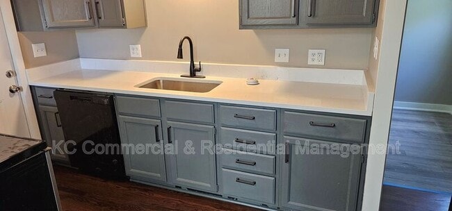 Photo - 636 NE 45th Terrace