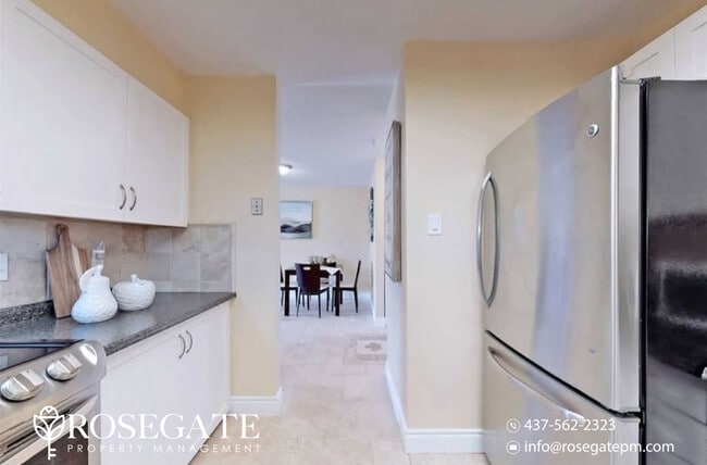 Photo - Spacious 3-Bedroom Condo with Parking & Stainless Steel Appliances – Kitchener Unit 317