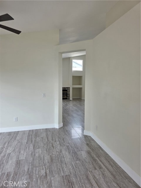 2874 W Calle Vista Dr
