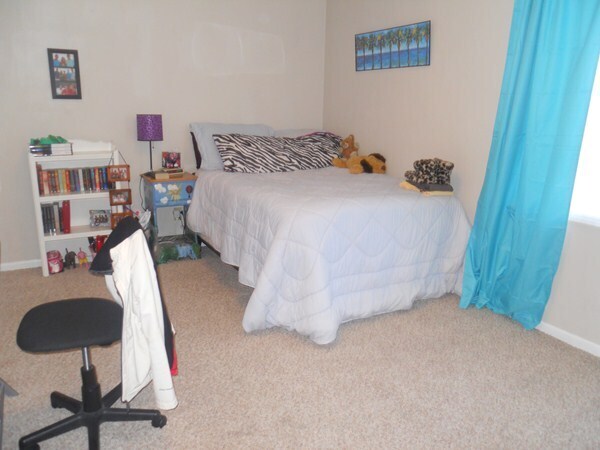 Bedroom - 1115 N 12th St Unit 5