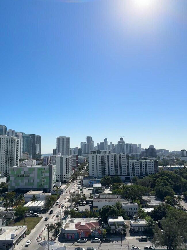 Photo - 341 NE 35th St Unit A2