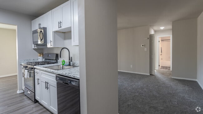 1BR,1BA,-836SF