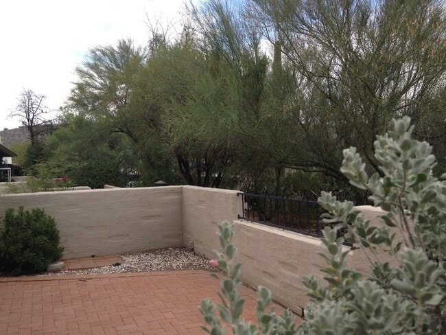 Photo - 7420 E Wandering Rd